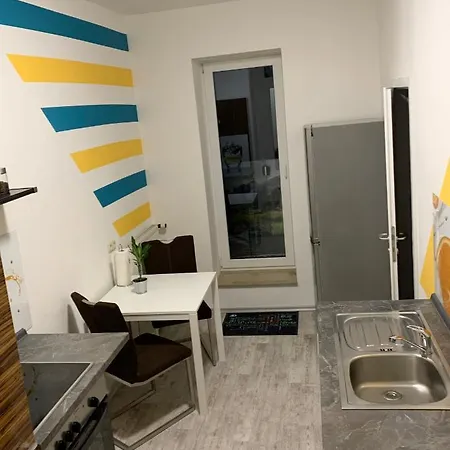 Schones Apartement 2p. Balkon Zentral Modern Wlan Διαμέρισμα *