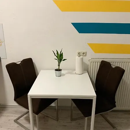 Schones Apartement 2p. Balkon Zentral Modern Wlan *