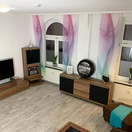 Schones Apartement 2p. Balkon Zentral Modern Wlan *