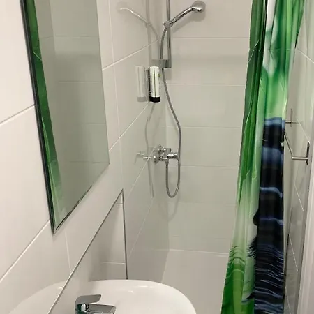 Schones Apartement 2p. Balkon Zentral Modern Wlan Διαμέρισμα