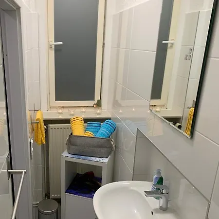 Schones Apartement 2p. Balkon Zentral Modern Wlan Διαμέρισμα Ερφούρτη